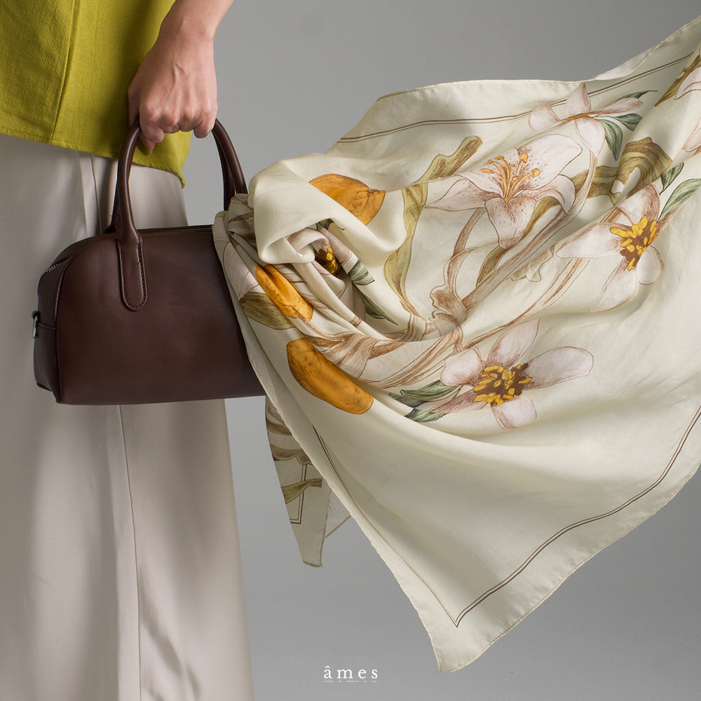 ames et sens Scarf 90 in Lyocell Branchettes - Carré 90 en Lyocell âmes amesetsens